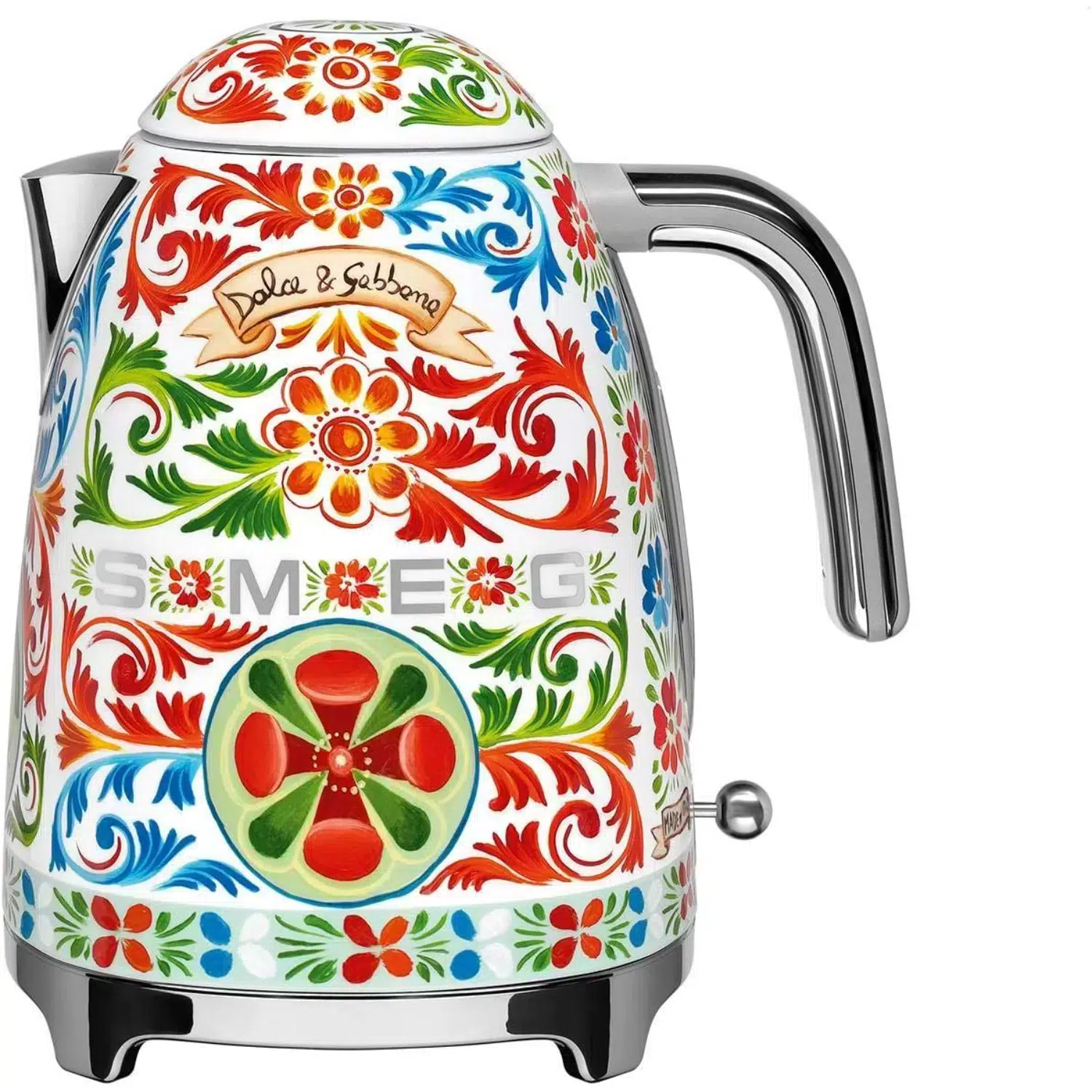 Smeg Dolce & Gabbana kettle KLF03DGEU front view with colorful Sicilian design